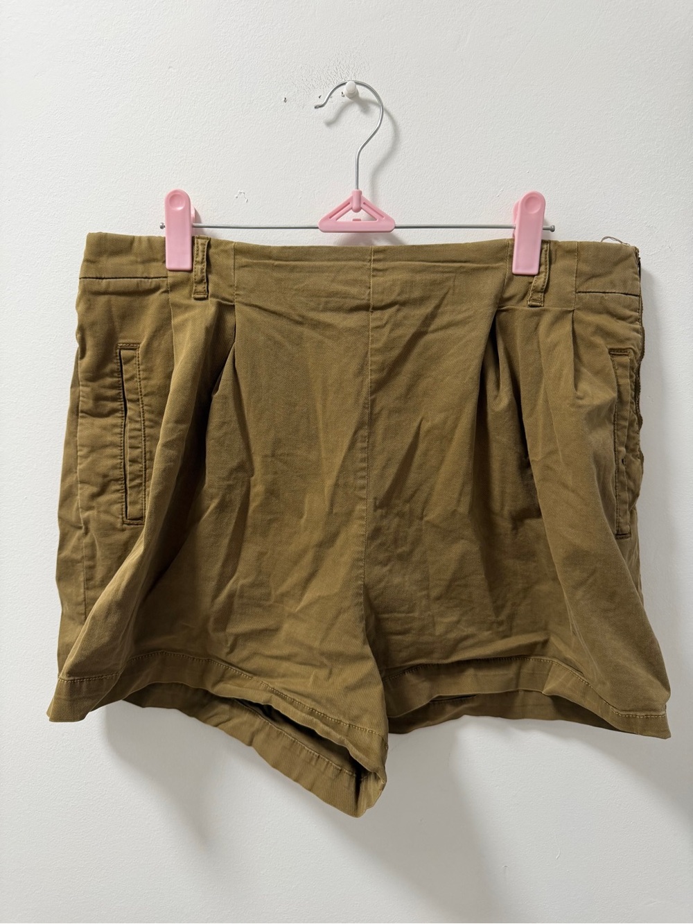 Anthropologie Olive Khaki Utility Shorts Size 12 High Rise Pleated